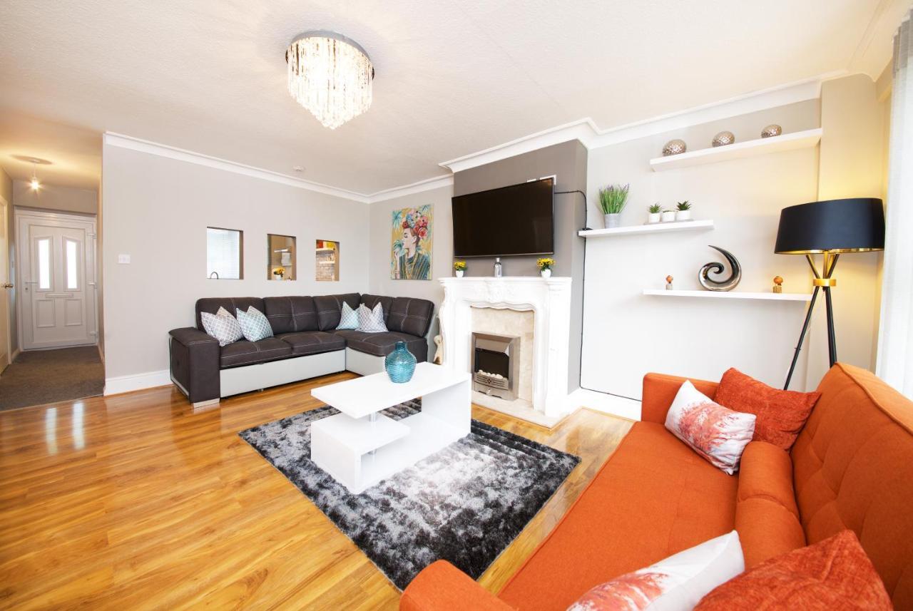 Gorgeous Manchester Home With Garden & Parking Eksteriør bilde